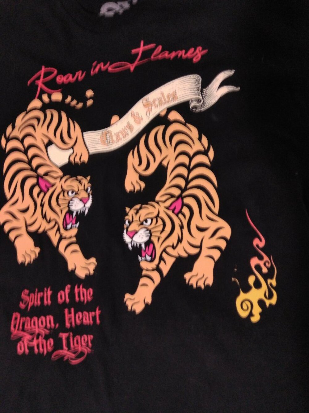 Mens Medium Dragon & Tiger T Shirt-New with Tag
